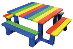 Sitzgruppe Kindergarten, BxL 1500x1500mm,Sitzhöhe 270mm, Tropenholz, mehrfarbig, Gestell aus Stahl,verzinkt, beschichtet in RAL5010