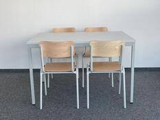 Tisch-Stuhl-Set, bestehend aus 4 Stapelstühlen und 1 Tisch 1200 mm breit, Gestell lichtgrau, Sitz/Rücken Buche, Tischplatte Lichtgrau