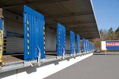 Federmechanische Überfahrbrücke aus Aluminium, stationär, Traglast 4500 kg, LxB 2065x1500 mm