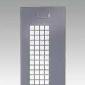 Tür mit gelochtem Blech, Quadratlochung ca. 230 mm, für Abteilbreite 300/400 mm