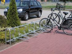 Fahrradständer Modell Arinos,Reihenständer zum Einbetonieren, feuerverzinkt, Hoch-Tiefstellung 90 Grad, 4er Stand Anbau